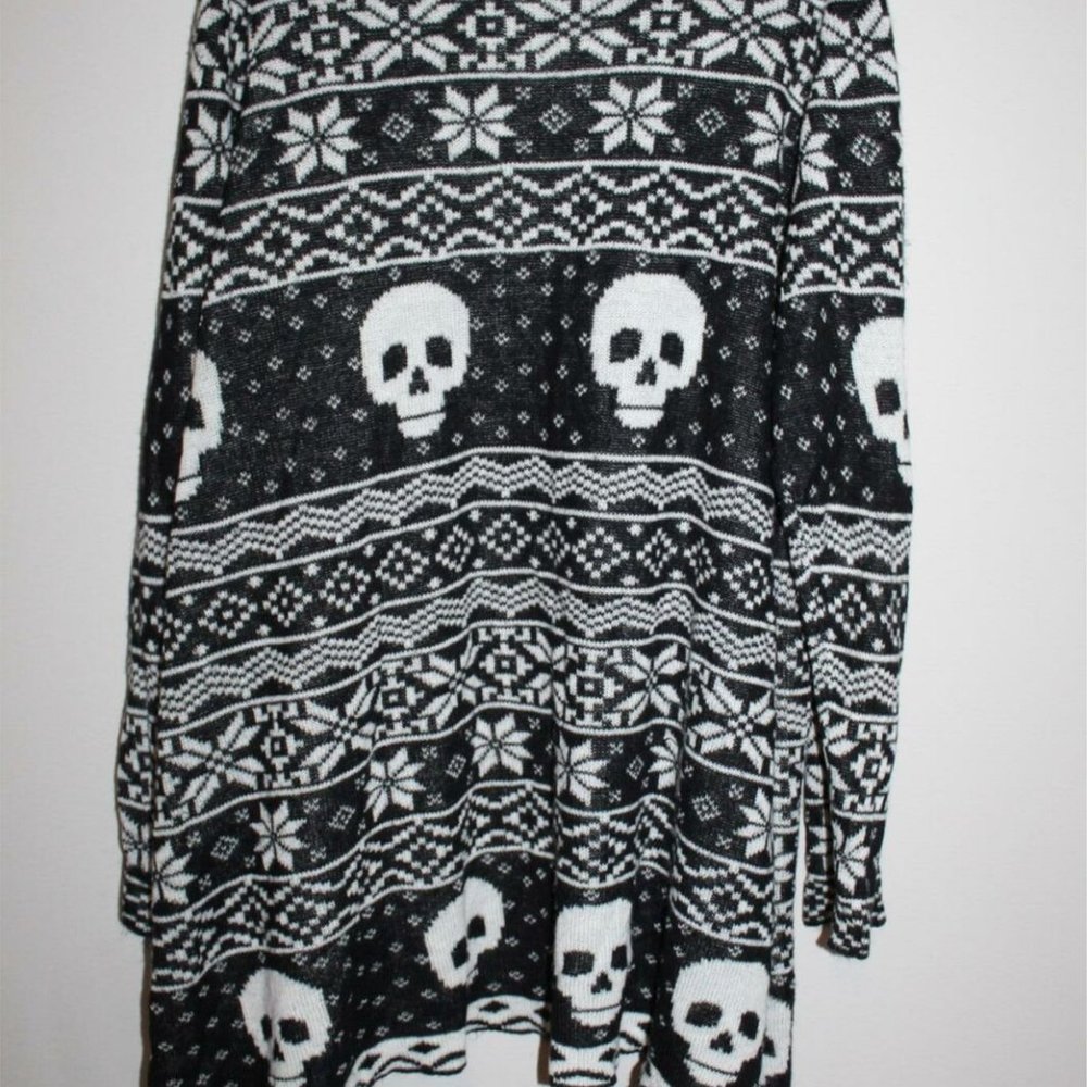 Torrid Skull Snowflake Open Front Cardigan HW9579 - Picture 6 of 8